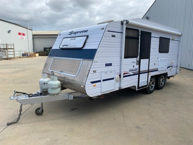 2010 Supreme 1760 Tourer Tandem