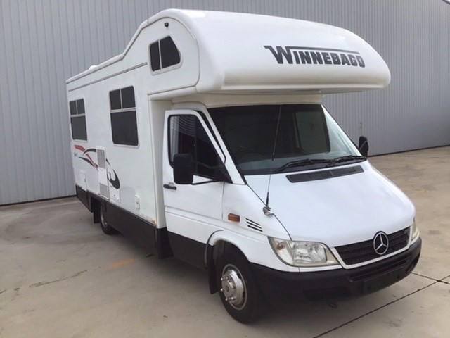 2005 Mercedes Sprinter 416 Winnebago