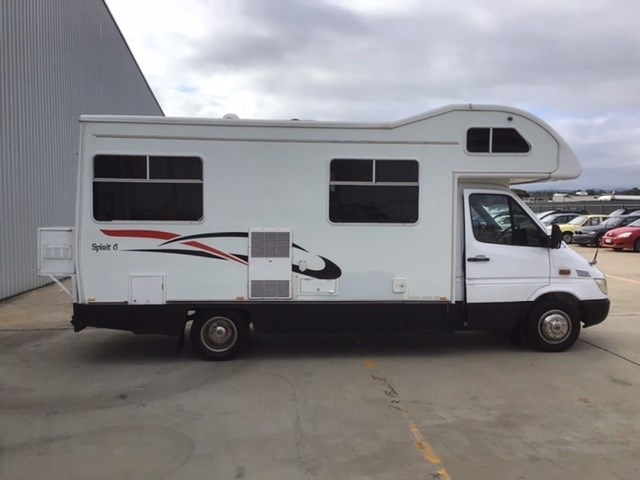 2005 Mercedes Sprinter 416 Winnebago