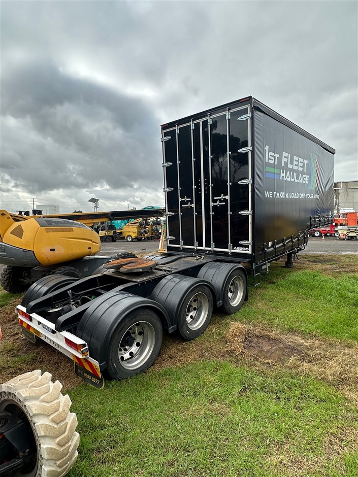 2022 Tiger Semi Trailers ST3 Triaxle Curtainsider Lead Trailer