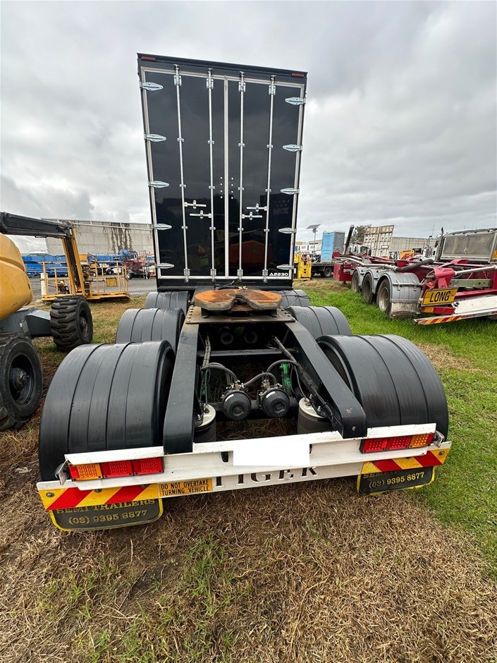 2022 Tiger Semi Trailers ST3 Triaxle Curtainsider Lead Trailer